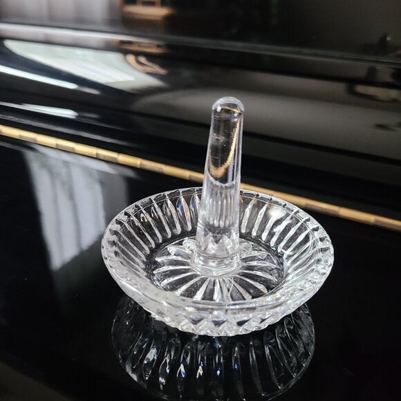 Crystal ring holder - Picture 1 of 3